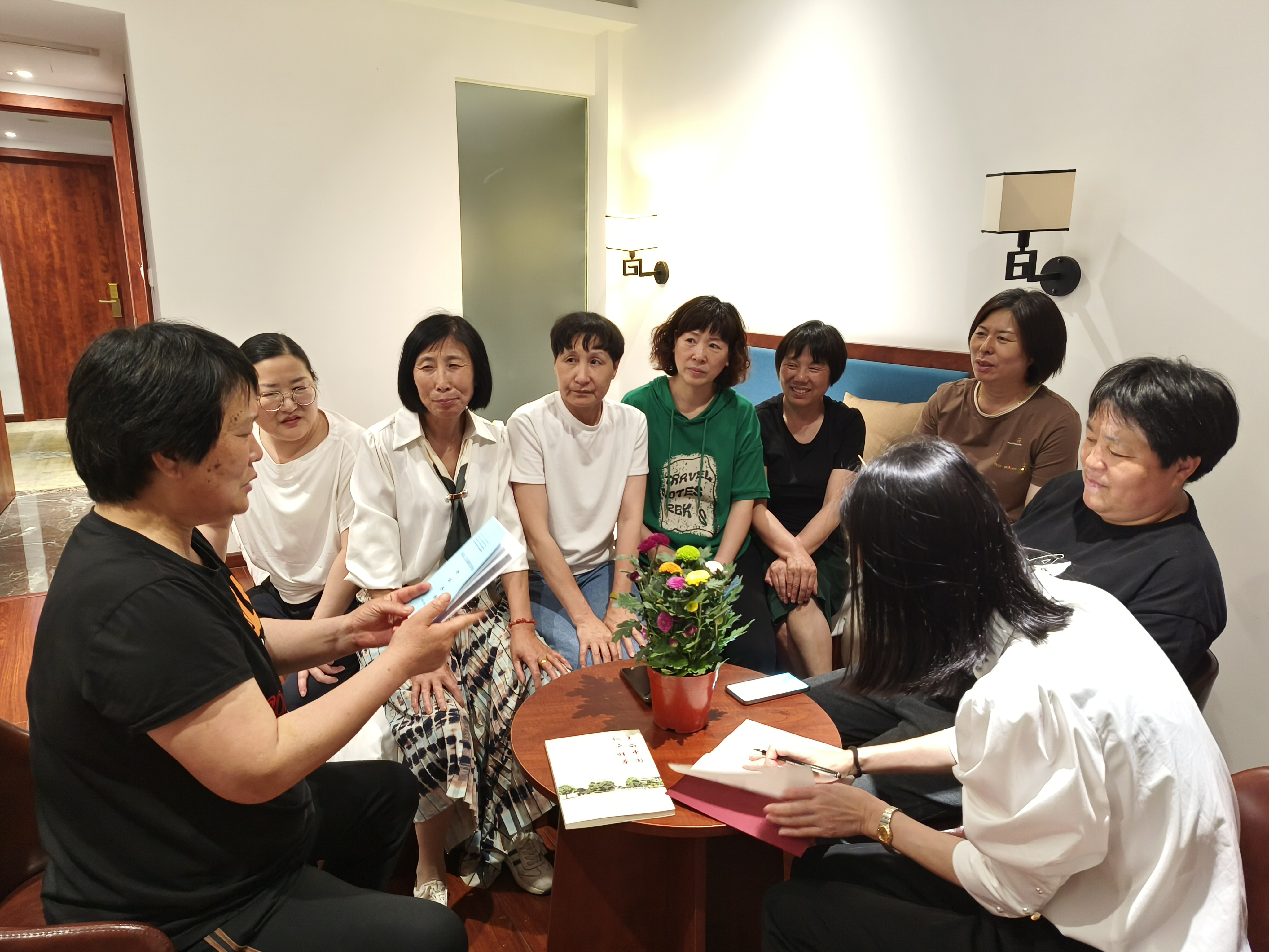 代表交流.jpg 代表交流.jpg