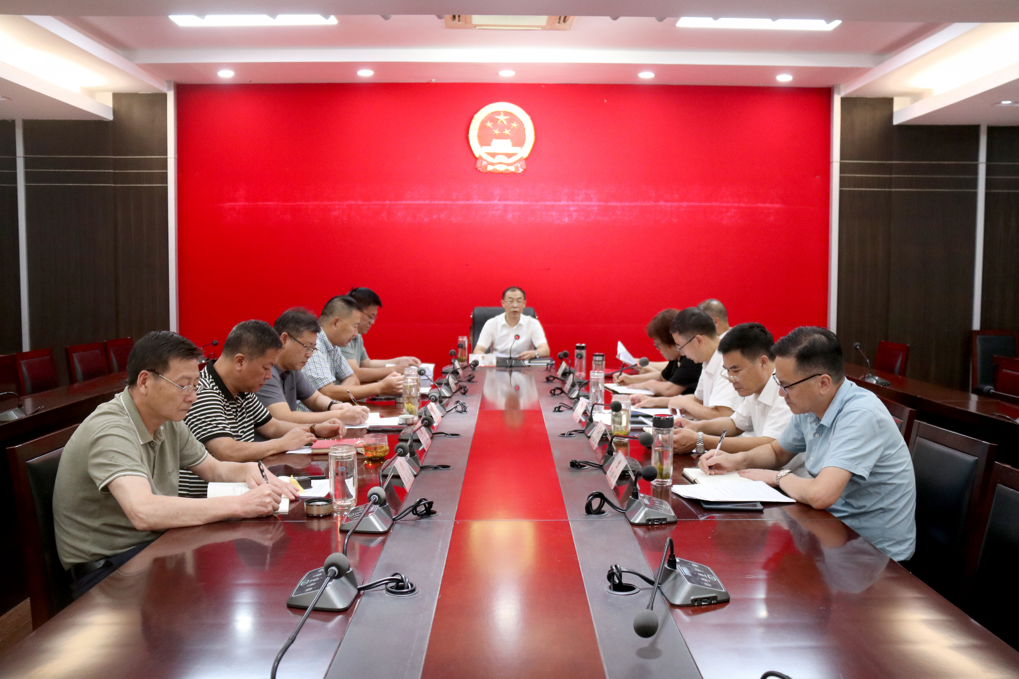 党组会议、主题教育领导小组会议.jpg
